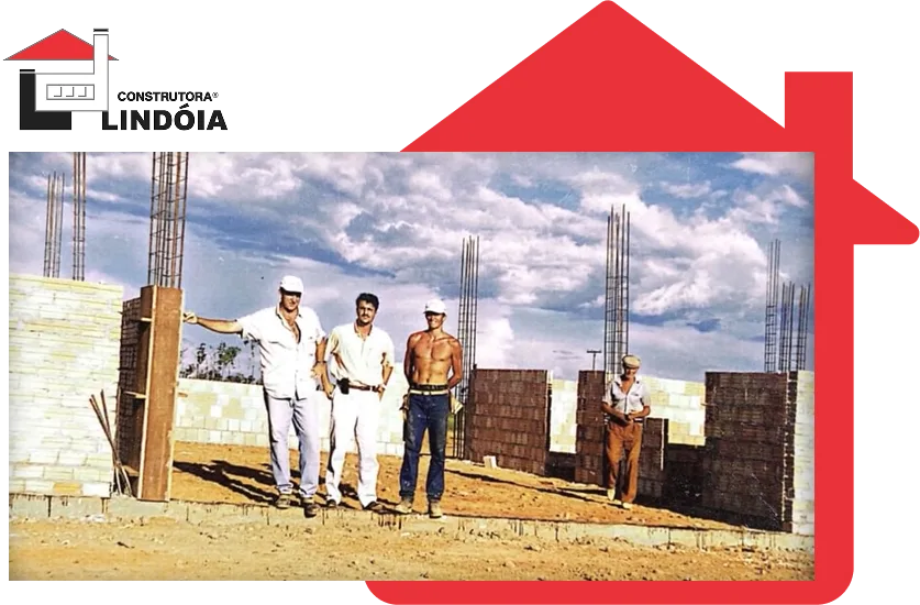 Fundadores da Construtora Lindóia no canteiro de obras, década de 1990